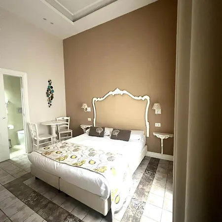 Miluar Relais - - Vanvitelli 4*