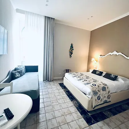 Miluar Relais - - Vanvitelli 4*