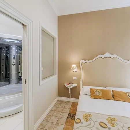 Miluar Relais - - Vanvitelli Neapel