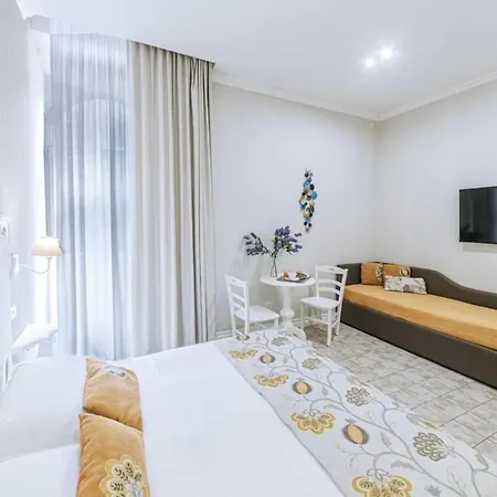 Miluar Relais - - Vanvitelli Frühstückspension 4*