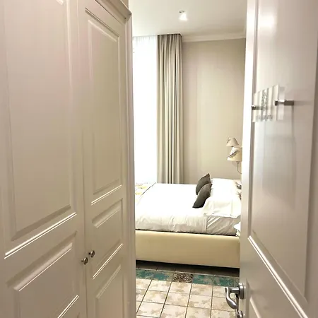 Miluar Relais - - Vanvitelli Bed & Breakfast Neapol