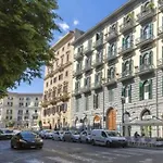 Couette-café Miluar Relais - - Vanvitelli 4*