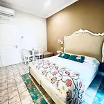 Miluar Relais - - Vanvitelli 4* Naples