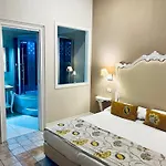 Oda ve Kahvaltı Miluar Relais - - Vanvitelli 4*