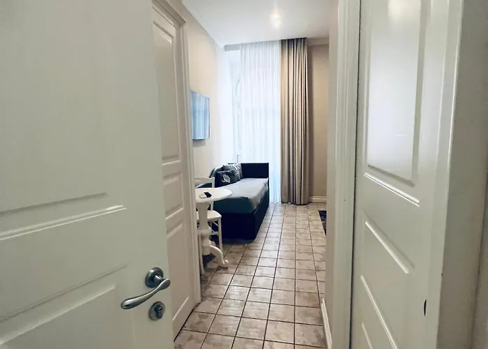 Miluar Relais - - Vanvitelli 4* 나폴리